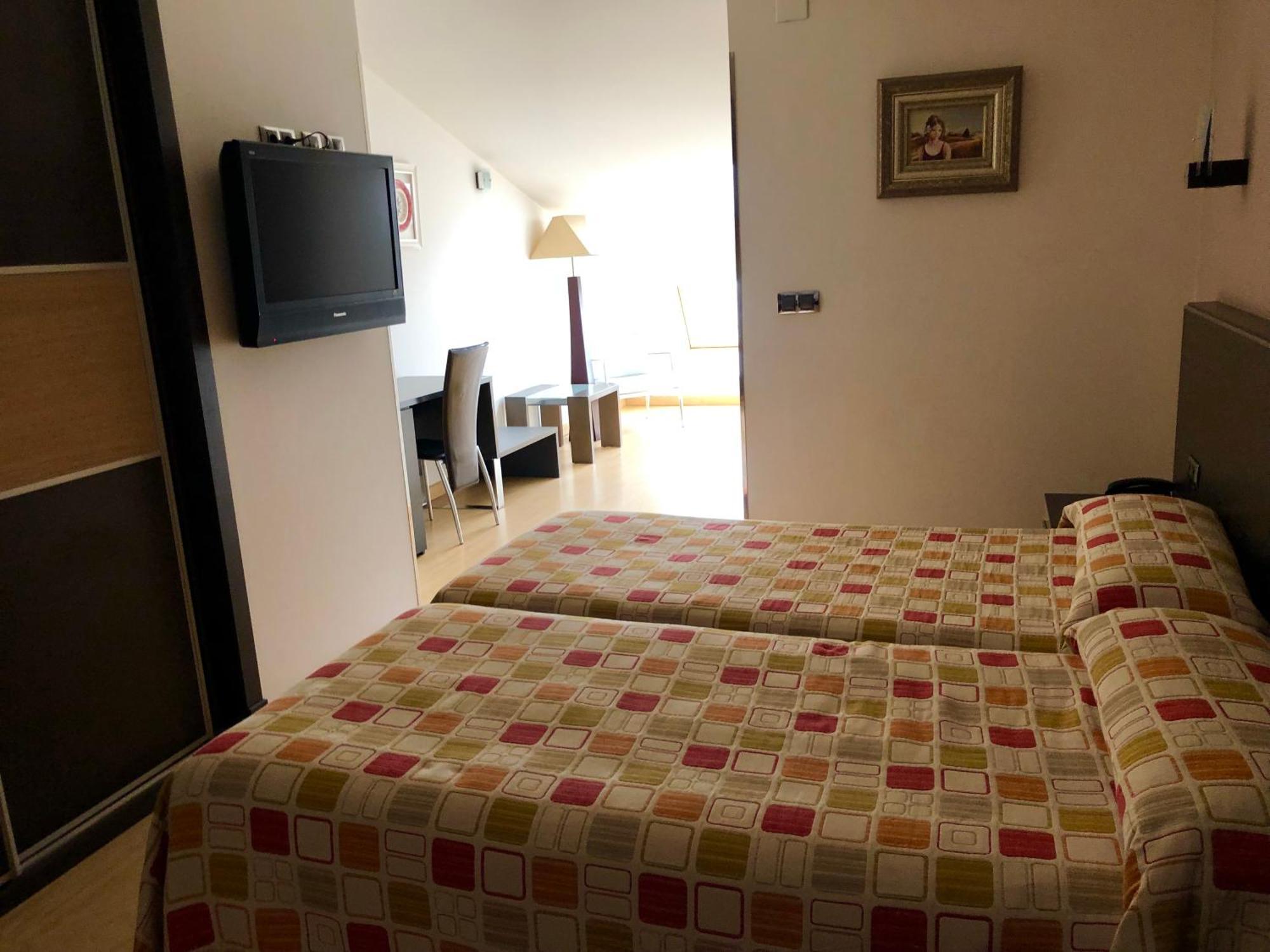Hotel De 3*