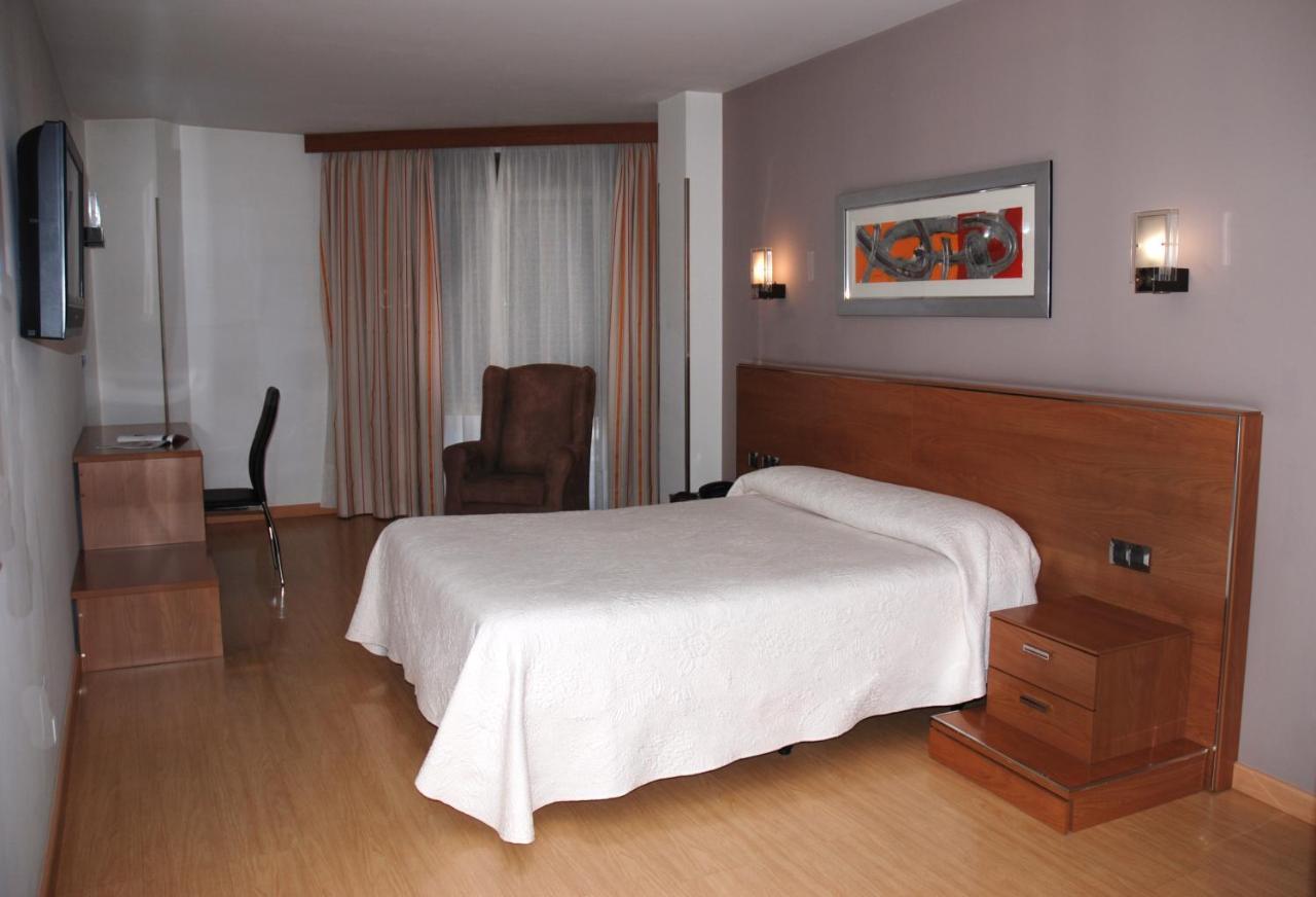 De 3* Cacabelos (Leon)